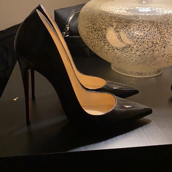 Christian Louboutin So Kate Black Patent Pumps 41 EUR - Picture 7 of 13